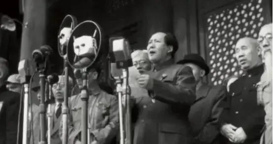 无论多忙，请你停下脚步，郑重怀念我们最敬爱的伟人！