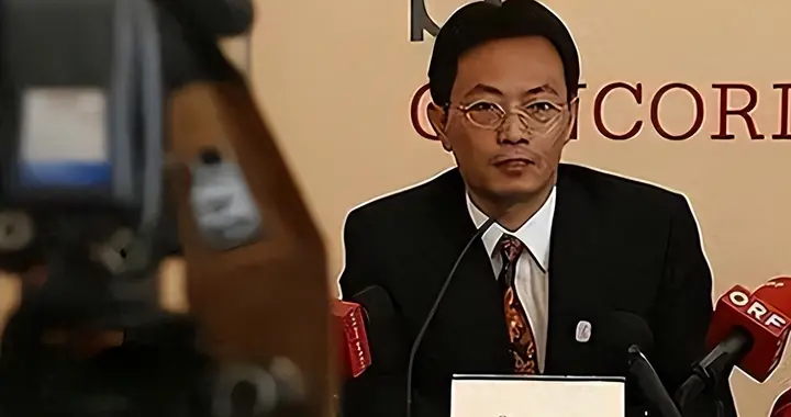 03年，建议把中国分成7个国，愿为美国死，北大教授为何口出狂言