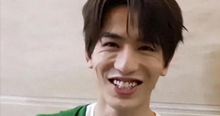继"粉底液将军"后，张凌赫新剧引热议，内娱的"下限"又要被刷新了