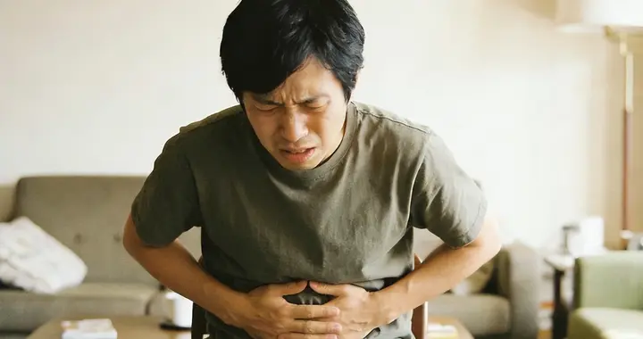 患上肠结核别轻视，除了消化不适，还有4大危害藏背后