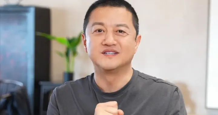 李亚鹏又离婚了！每一位前任都是梗，网友：他除了女人，一无所有