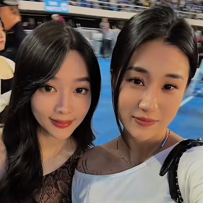 兔仔大人的德云世界：饼嫂、龄嫂一起旅行