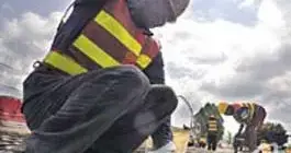 AI时代，年轻人更难找工作了吗？