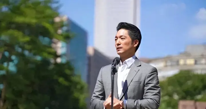 蓝营热拱蒋万安拼2028？王鸿薇急踩刹车：不是爱他，是在害他