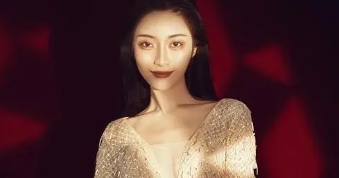 7 年前花 50 万买英国精子生三胞胎的山东姑娘，咋样了？后悔了吗？