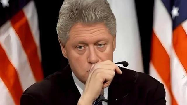 请叫我安大侠：克林顿走的时候，给美国留下