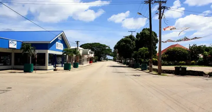 福建人在大洋洲岛国，福清港头人在汤加王国开食杂店