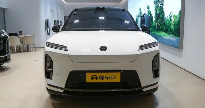 试驾蔚来ES8 2026款 五座行政豪华版：聪明，贴心，舒适享受！