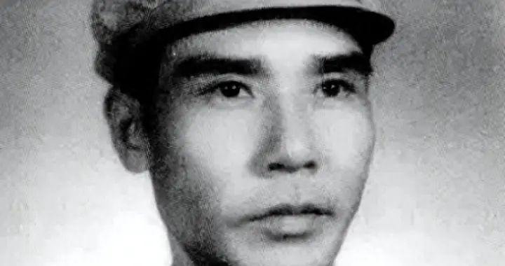 毛主席碰到贺子珍哥哥，得知他行政待遇才8级，主席不悦：瞎胡闹