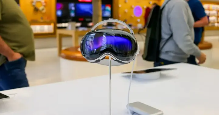 苹果搁置Vision Pro后续计划，全力研发智能眼镜，与Meta正面交锋