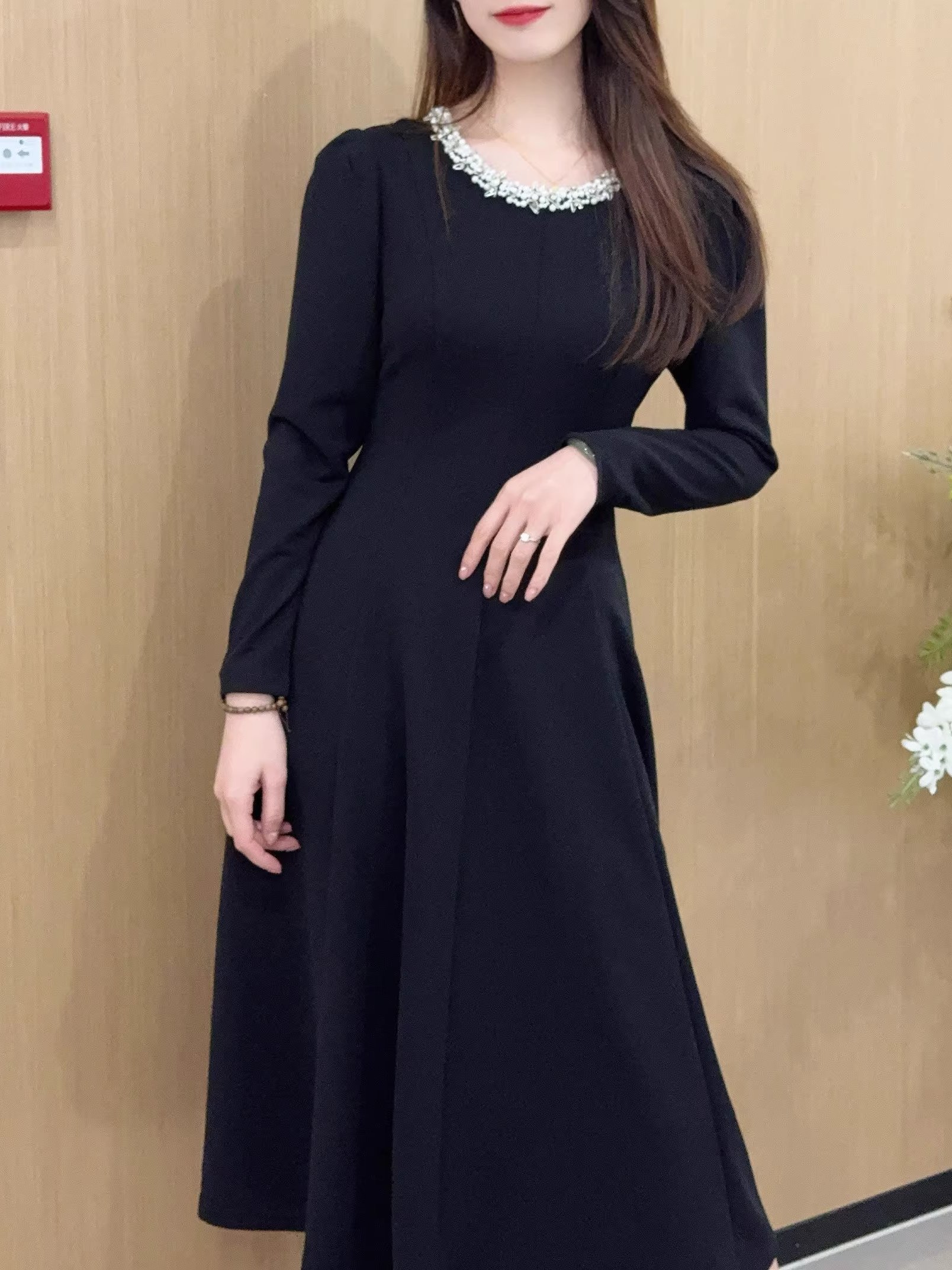 晚宴风轻奢连衣裙