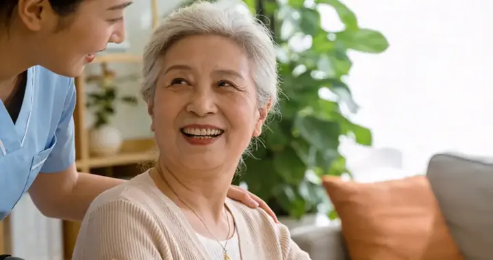 有人大胆预判：明后两年，越来越多家庭，主动送老人住进养老院