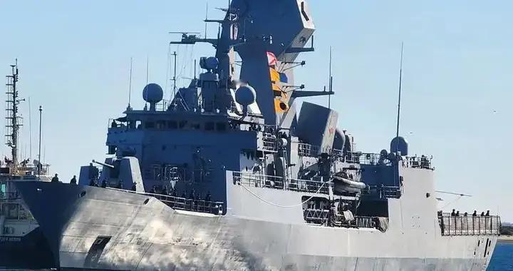 吃饭砸锅？军舰春节闯台海还关信号挑衅，澳大利亚这次彻底玩砸了