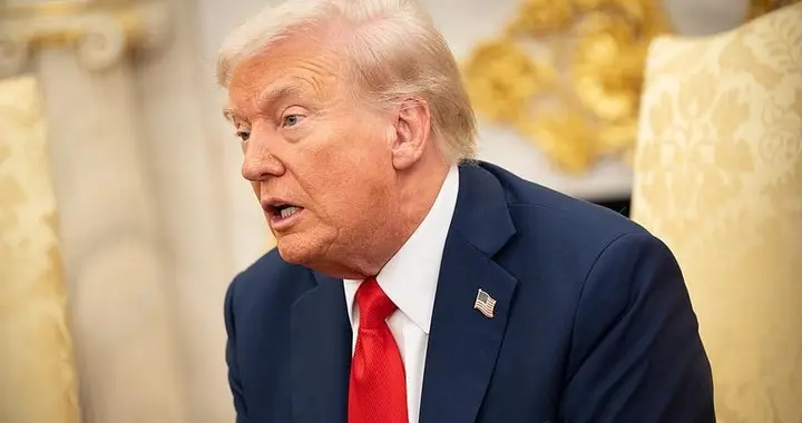 特朗普通告全球，不救乌国，泽连斯基派人赴北京，当面提1个要求