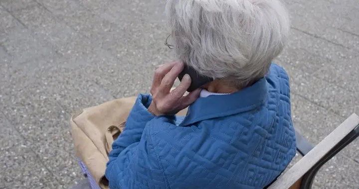 哈佛研究：长白头发的人不易患癌？有科学依据吗？答案终于来了