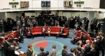 连英镑都不认？伦敦金属交易所只认美元！