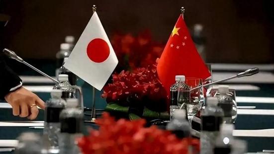 史叔：一位韩国教授公开评价中国对待各国态