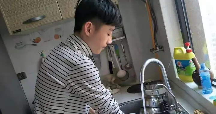 女生为啥从不主动？底层逻辑很扎心，等下去只能错过