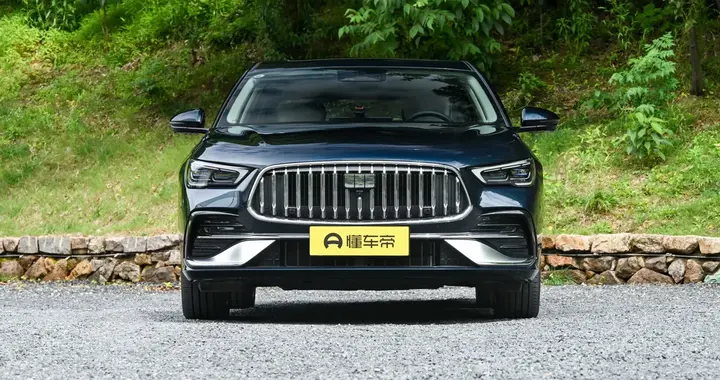 买轿车必看银河星耀7MAX，全系标配四驱，15万内2L豪华电混轿车