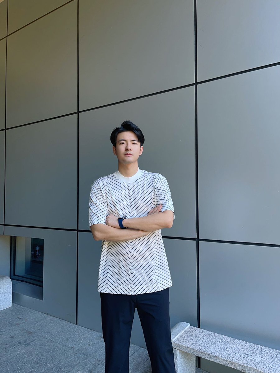夏日穿搭|阿玛尼凉爽莱赛尔T恤