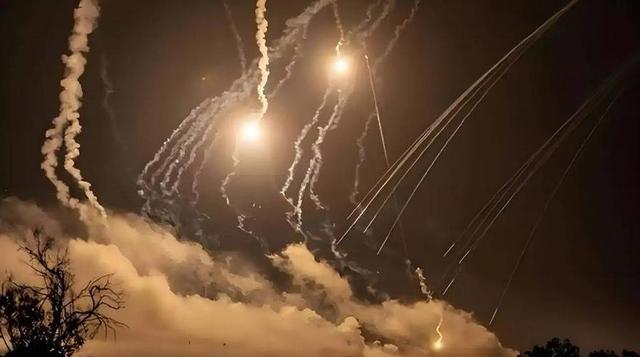 胡塞武装：使用高超音速导弹打击了以色列