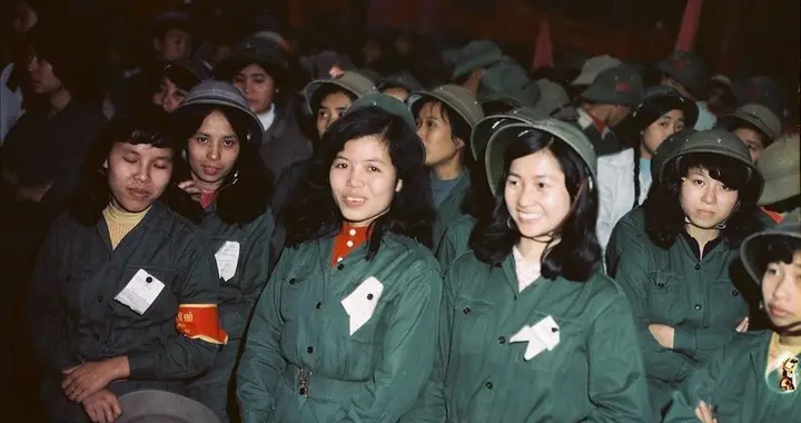 越南战后人口暴涨内幕，女性被推上生育机器线