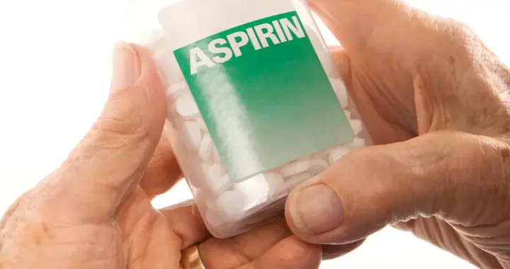 低剂量阿司匹林吃10年，整体癌症风险下降57%！