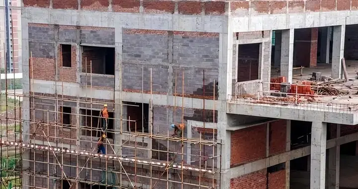 温铁军：不要再折腾农民了，不让建房不让搞副业，农民已经很难了