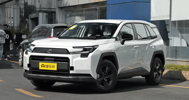 一汽丰田RAV4荣放实测：油耗低至4.59L，省心耐用又保值！