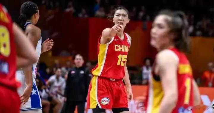 又漂亮、又能打！女篮“双子星”立下大功劳，难怪宫鲁鸣信任她们