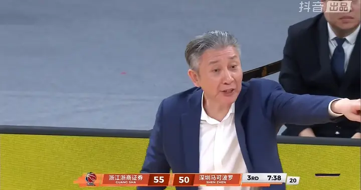 深圳输G2揪出最大毒瘤！14投11铁+5失误，一顿乱扔太独，坑惨球队
