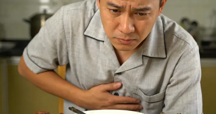 男女都要警惕：若胃部频繁出现这些不适，可能是胃炎找上门