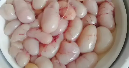 男性看看！治阳痿别乱试偏方，这4个“壮阳大法”全是忽悠人的