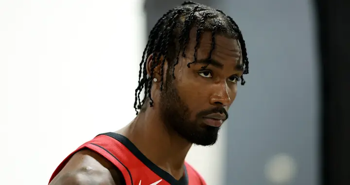 火箭双加时124比125不敌雷霆，伊森的续约影响了发挥