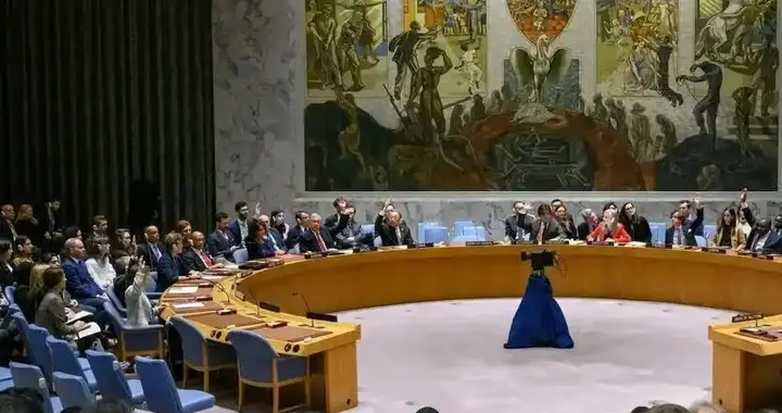 美联合40多国施压，要求中国发射导弹前给美国汇报，否则就追责？