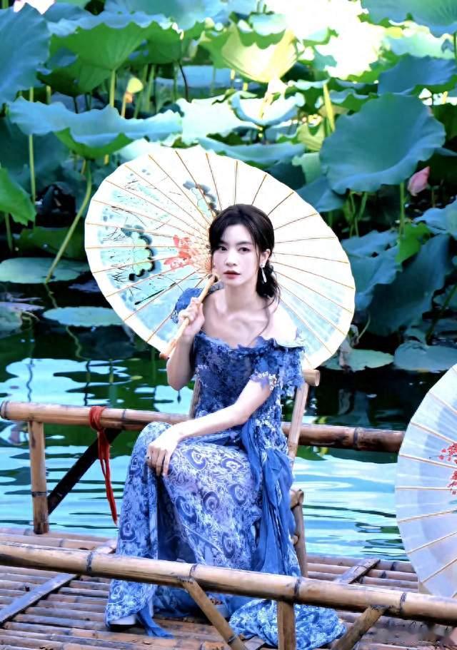 李晟，女人的坐姿想怎么坐就怎么坐