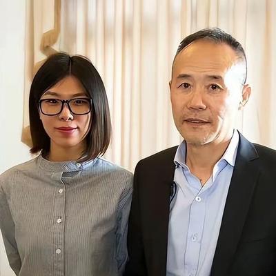 温顾：王石与王蔚蓝的合影…王石与前妻王江