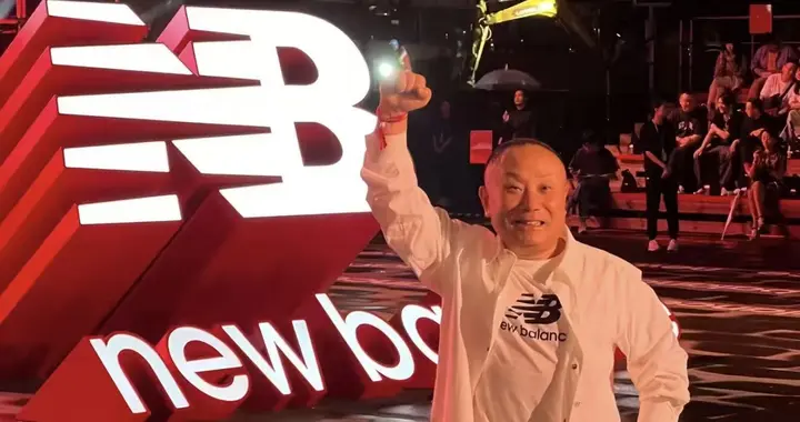 西安老板严鹏跳楼自杀！知情人曝原因，最后朋友圈曝光写好了遗言