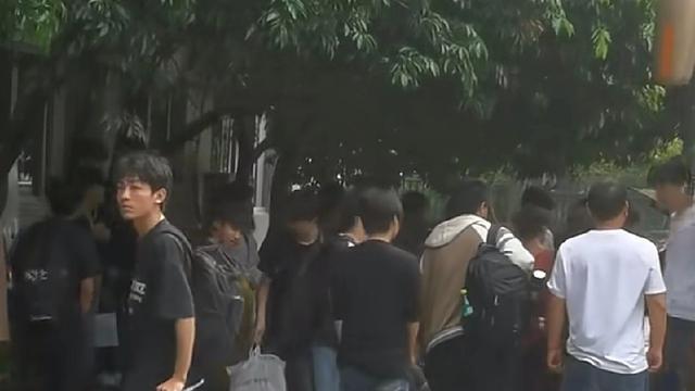 米小麦的捣蛋日常：现在的年轻人，真的越来