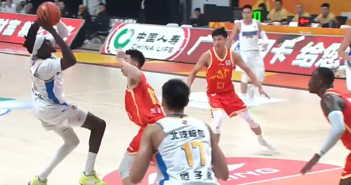 胡金秋19分带队险胜！广厦92:89力克北京