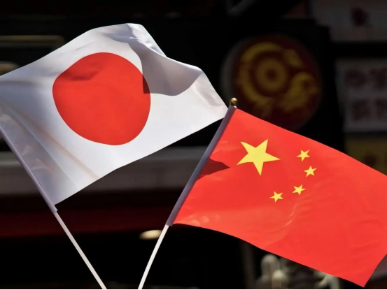 为什么现在日本越来越猖狂？一句话点破了：“日本之所以敢跟中国叫板，说到...