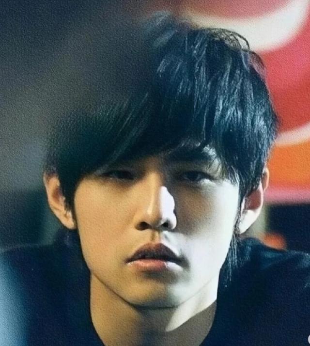 网传周杰伦豪赌7天，输光10亿和豪宅，还向黑帮借钱?经纪公司发声