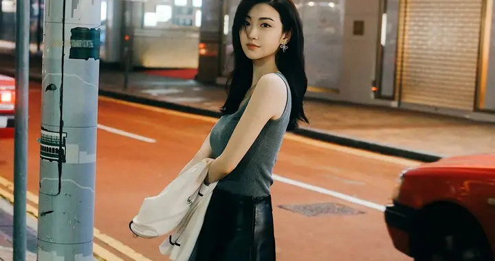 景甜铜锣湾港风的街拍