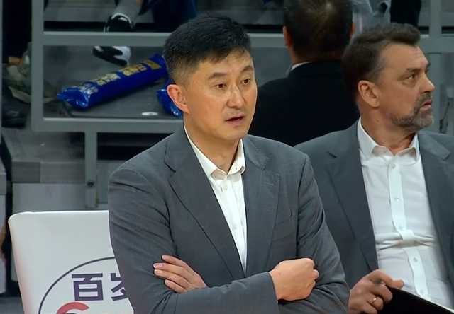 宏远输山西18分！杜锋有4个败笔，是输球的主要因素