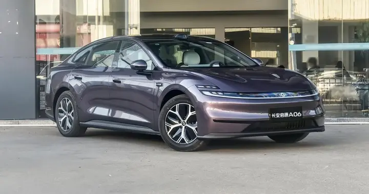 春节想开纯电家轿？长安启源A06与小鹏M03，谁是你的理想之选？