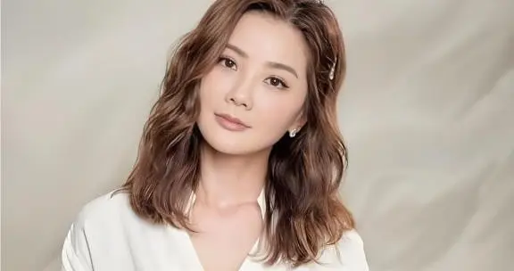 阿 Sa 蔡卓妍官宣同居试婚！已见双方家长，41 岁终于迎来稳稳的幸福