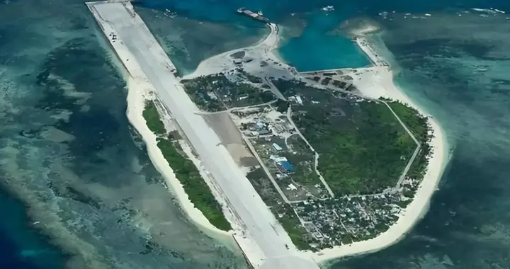 美军已到，菲防长登岛逼中方退让，南海划禁区，中方还有关键一招