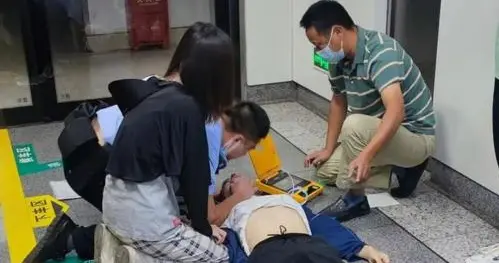 医生强调：腿上若有3迹象，说明猝死离你不远了，及时检查！