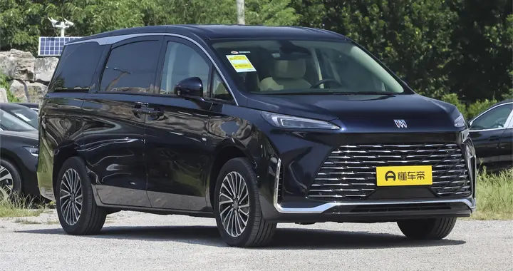 20万级家用插混MPV，别克GL8陆尚PHEV实力如何