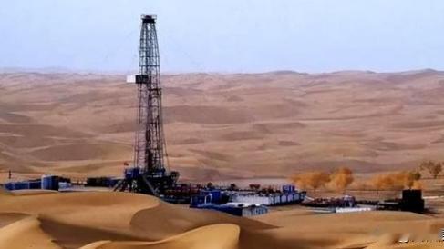 真相便利贴：沙漠下面几乎全都是石油，那么